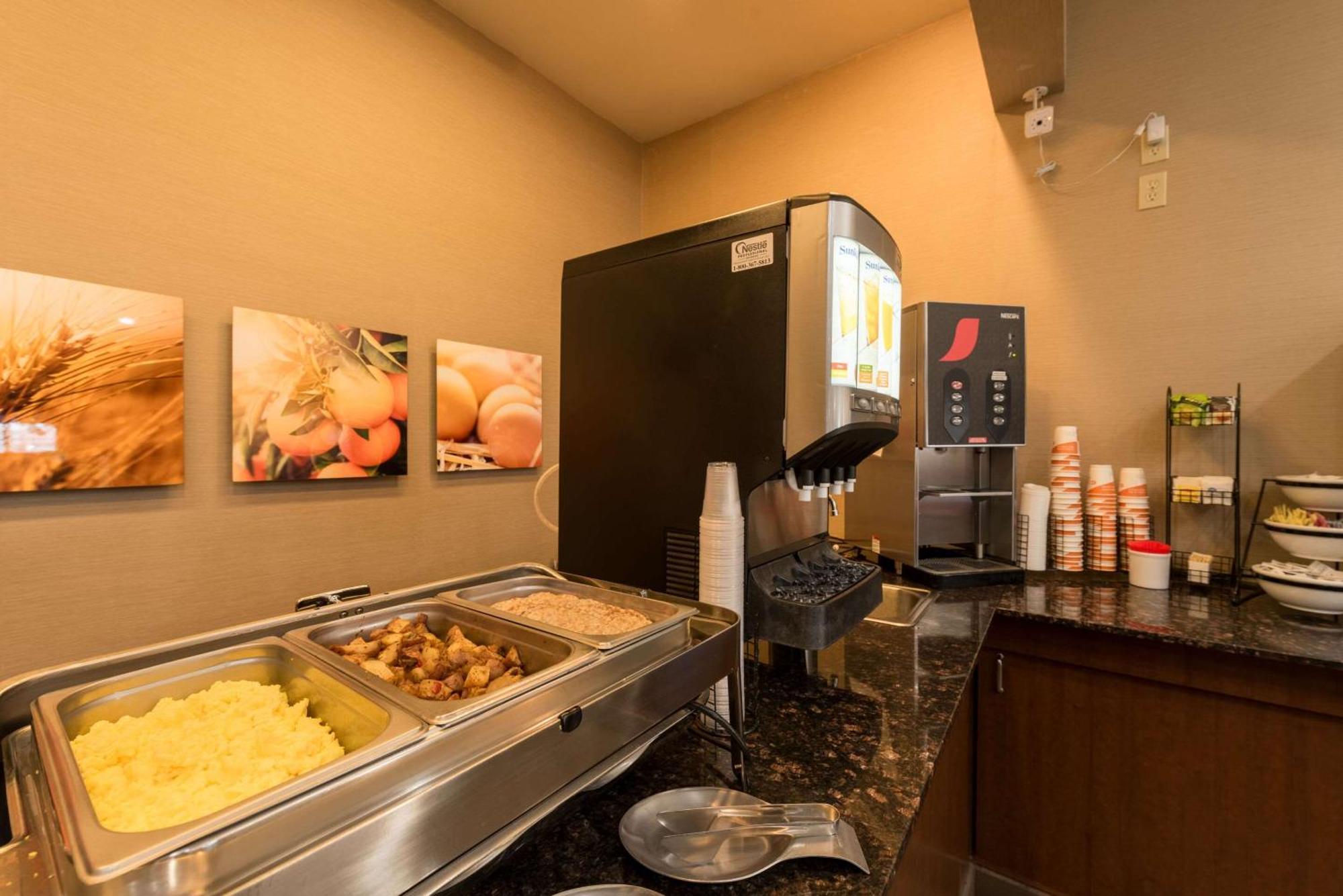 Comfort Inn & Suites אלאמוסה מראה חיצוני תמונה