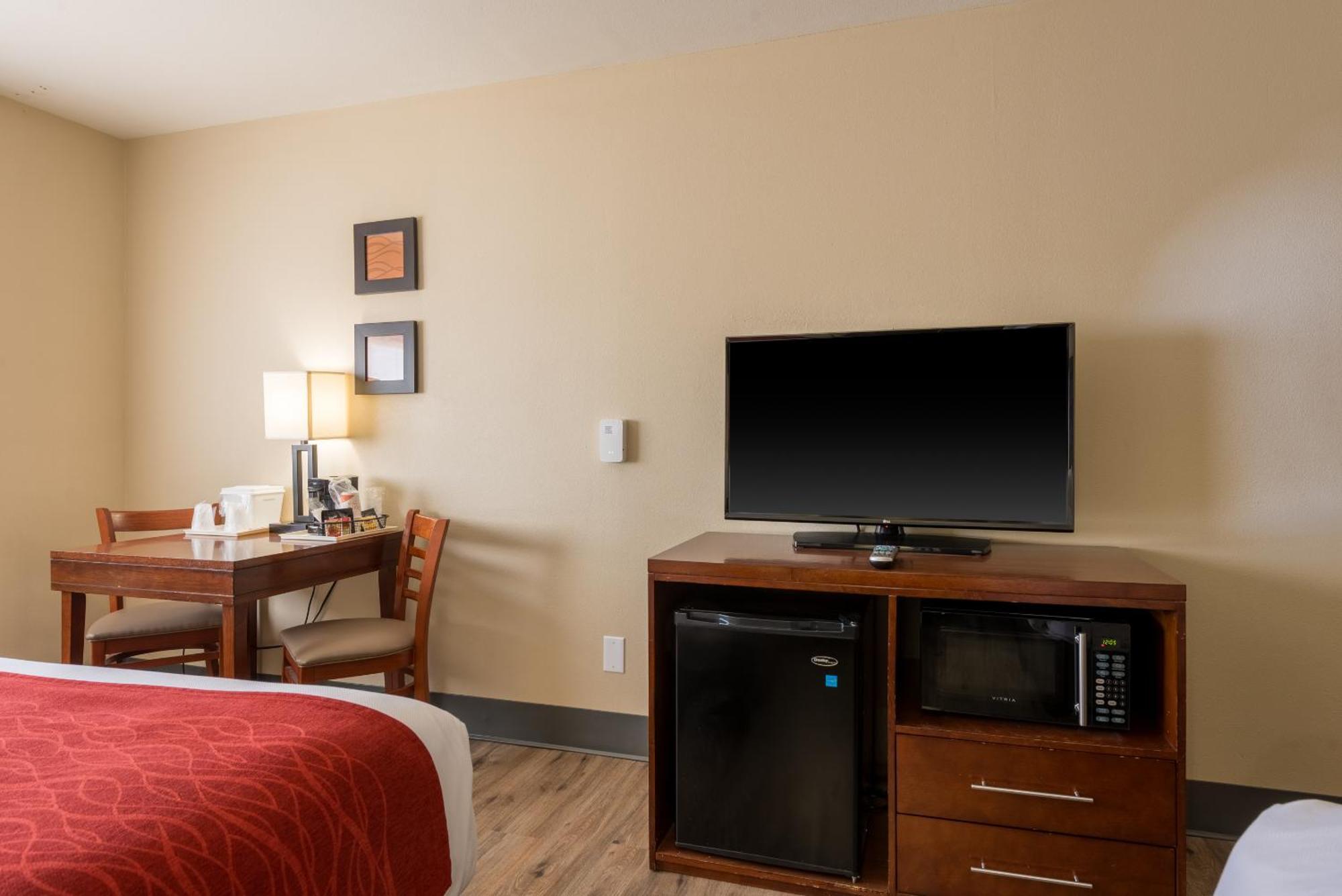 Comfort Inn & Suites אלאמוסה מראה חיצוני תמונה