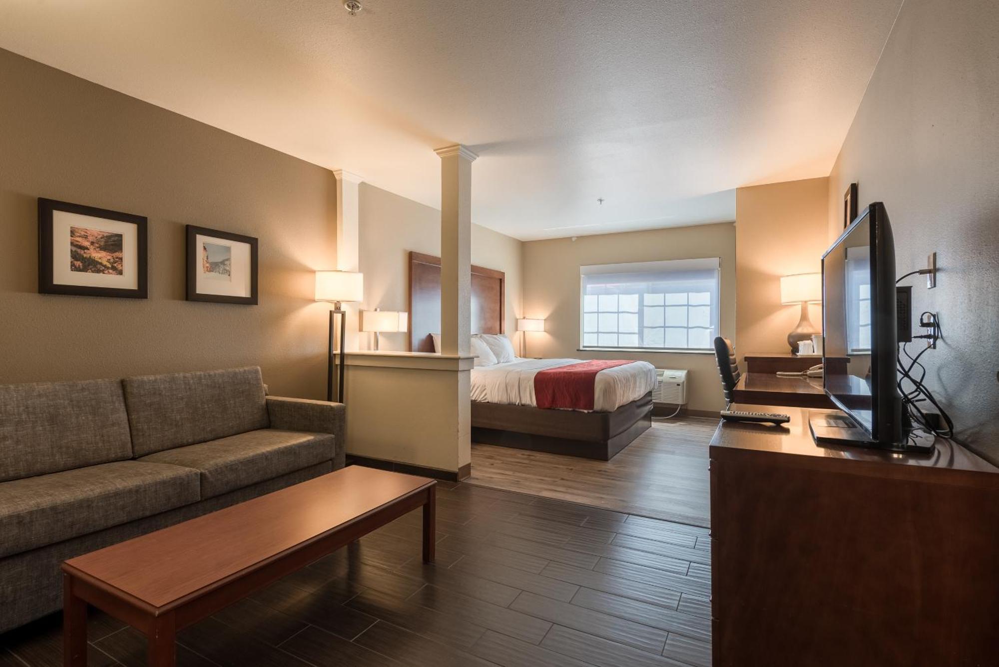 Comfort Inn & Suites אלאמוסה מראה חיצוני תמונה