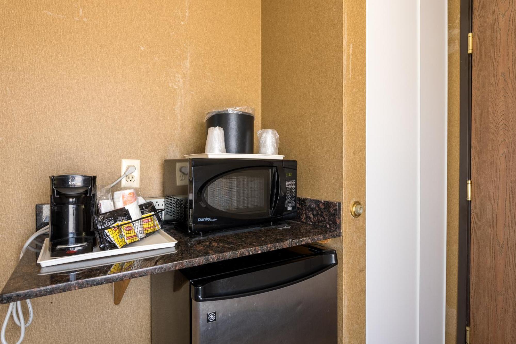 Comfort Inn & Suites אלאמוסה מראה חיצוני תמונה