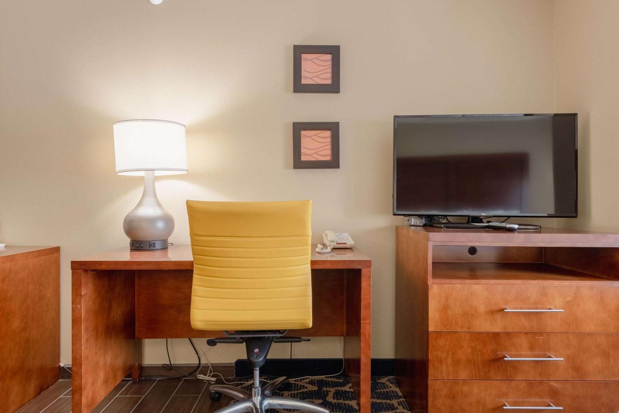Comfort Inn & Suites אלאמוסה מראה חיצוני תמונה